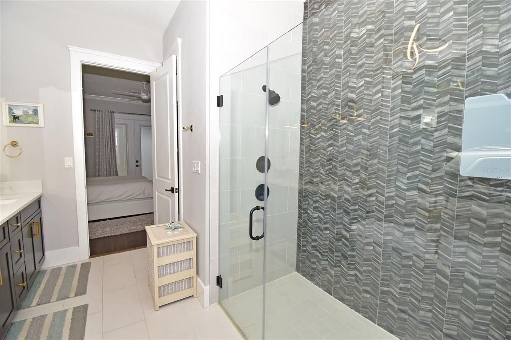 На продажу: $1,099,000 (3 спален, 2 ванн, 2700 Квадратных фут)