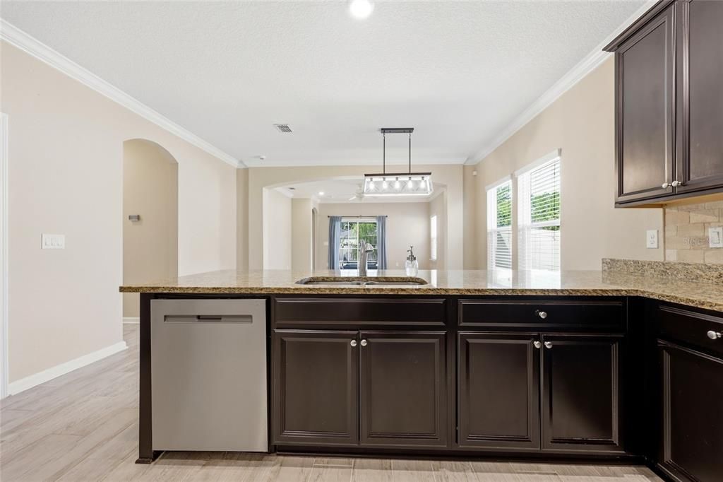 For Sale: $595,000 (3 beds, 2 baths, 2080 Square Feet)