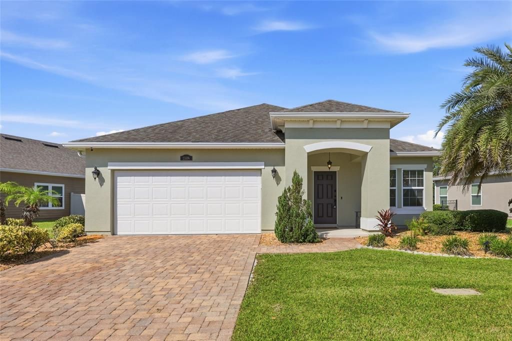 For Sale: $595,000 (3 beds, 2 baths, 2080 Square Feet)