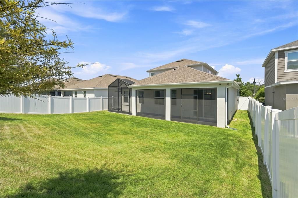 En Venta: $480,000 (4 camas, 2 baños, 2410 Pies cuadrados)