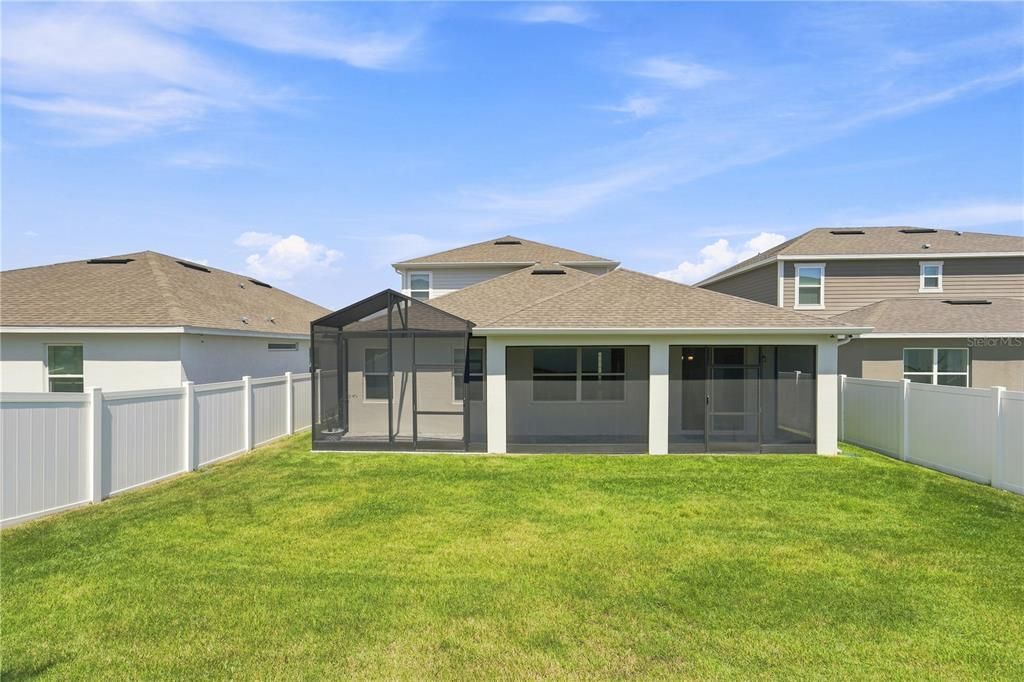 En Venta: $480,000 (4 camas, 2 baños, 2410 Pies cuadrados)