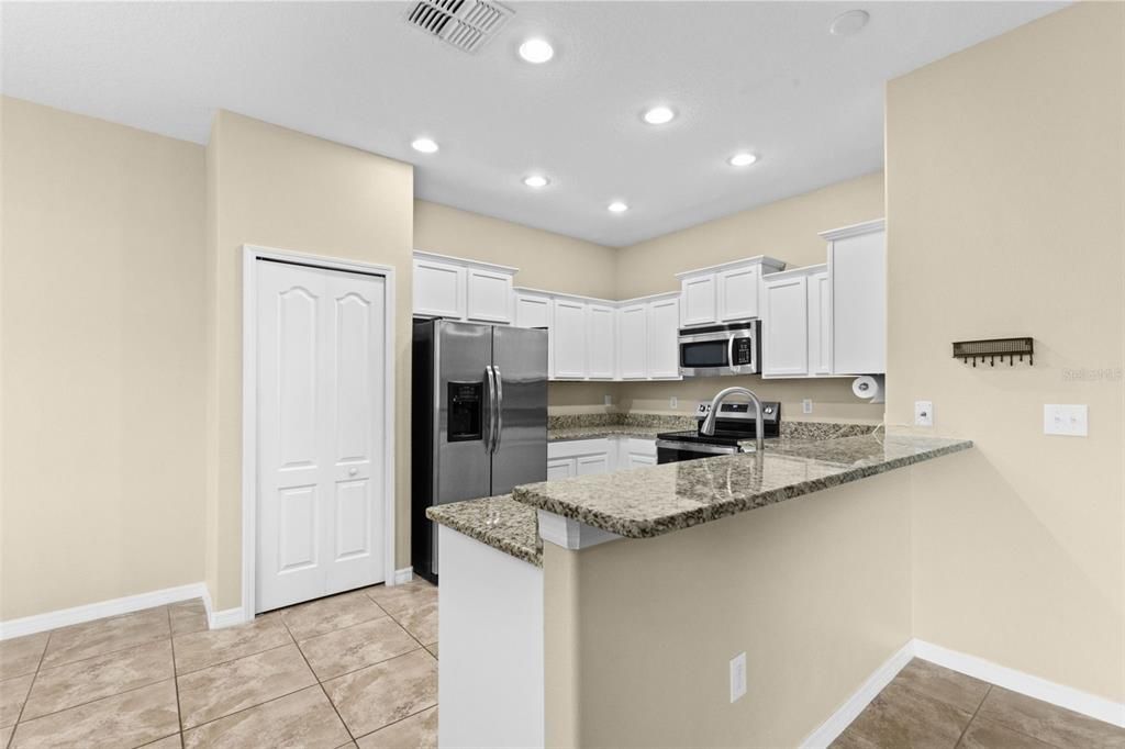 For Sale: $330,000 (3 beds, 2 baths, 1988 Square Feet)