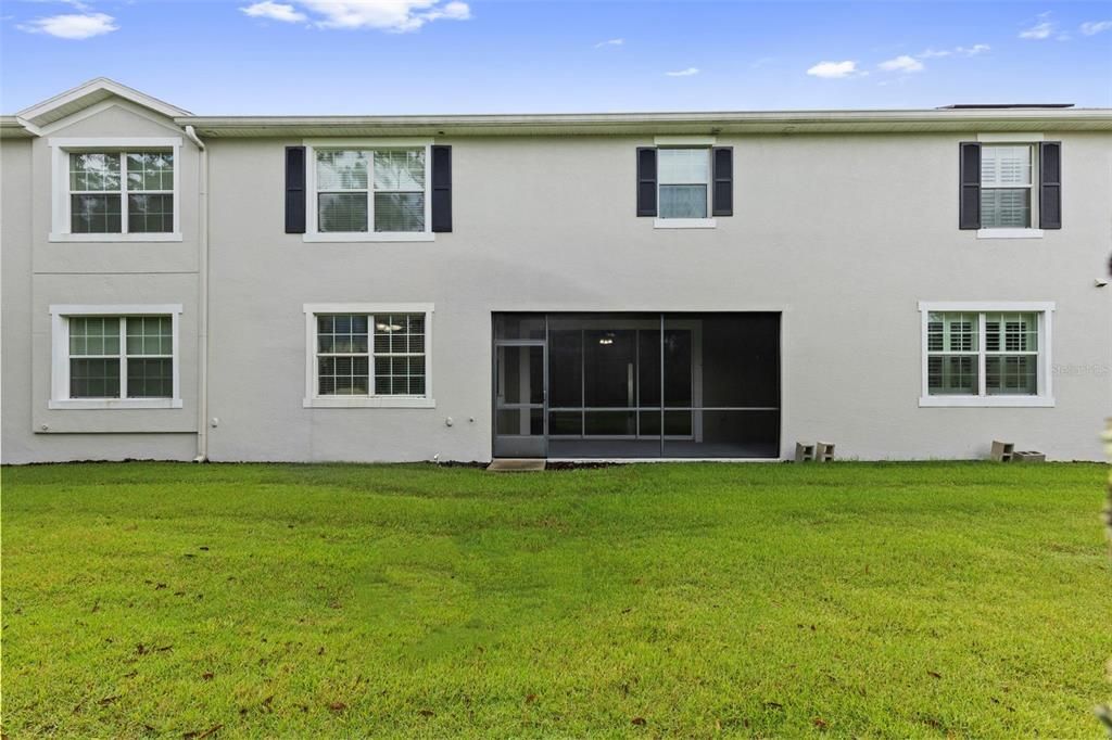 For Sale: $330,000 (3 beds, 2 baths, 1988 Square Feet)