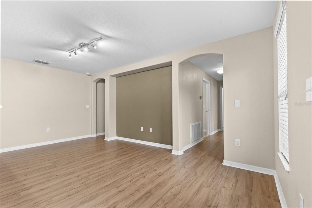 For Sale: $330,000 (3 beds, 2 baths, 1988 Square Feet)