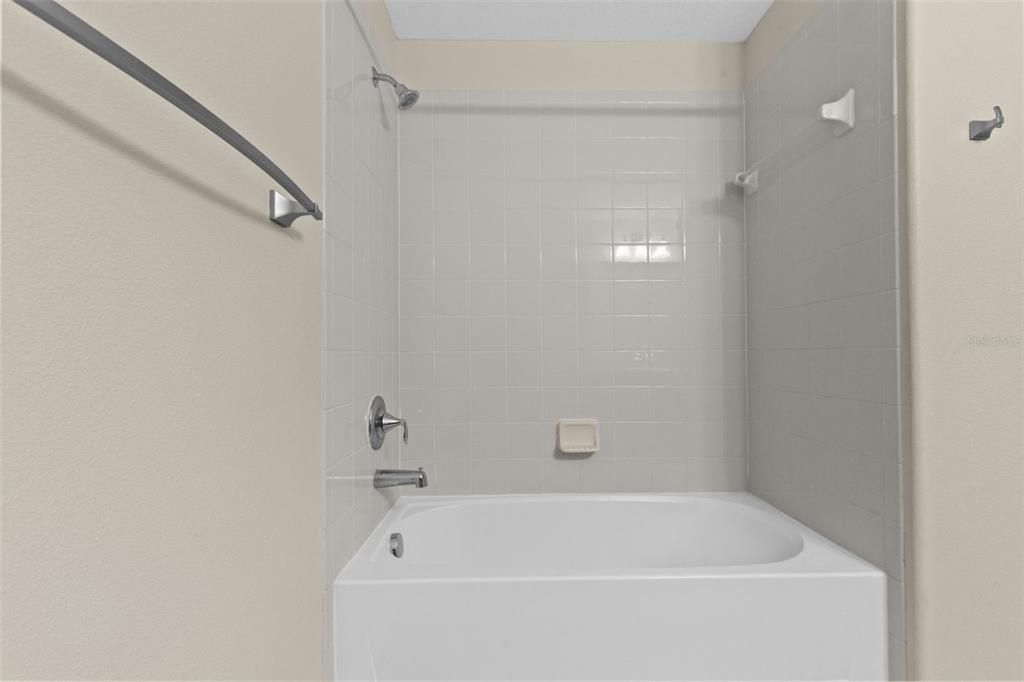 For Sale: $330,000 (3 beds, 2 baths, 1988 Square Feet)