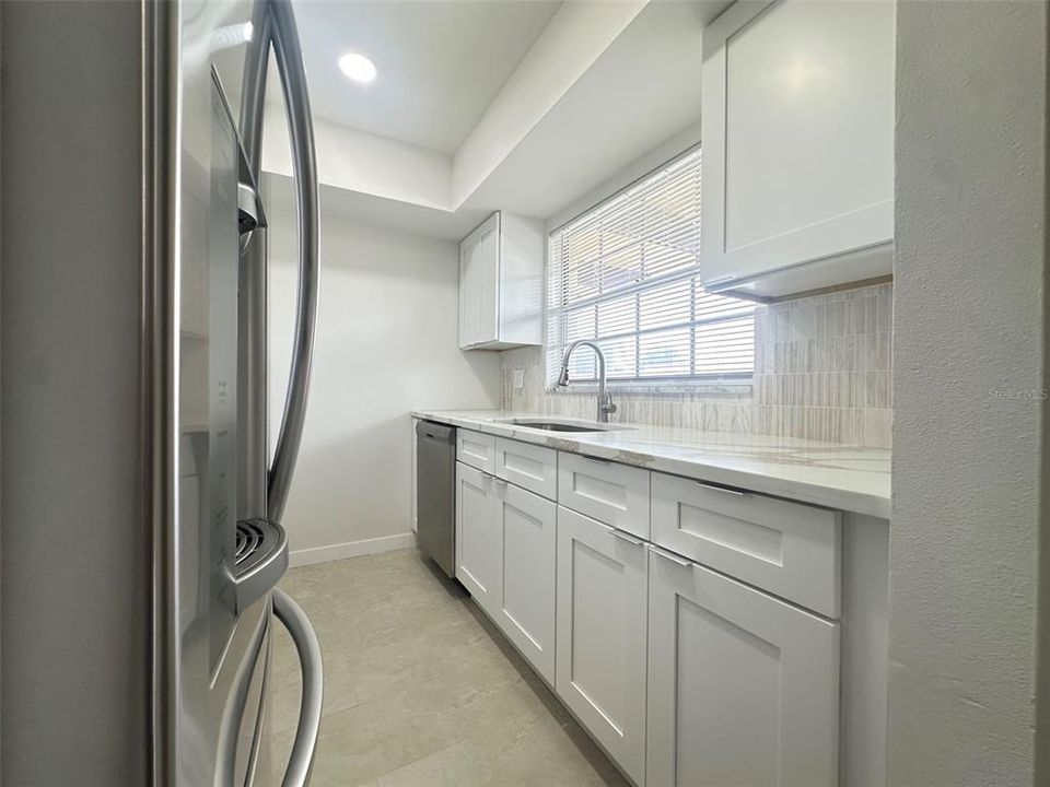 For Rent: $1,500 (1 beds, 1 baths, 627 Square Feet)