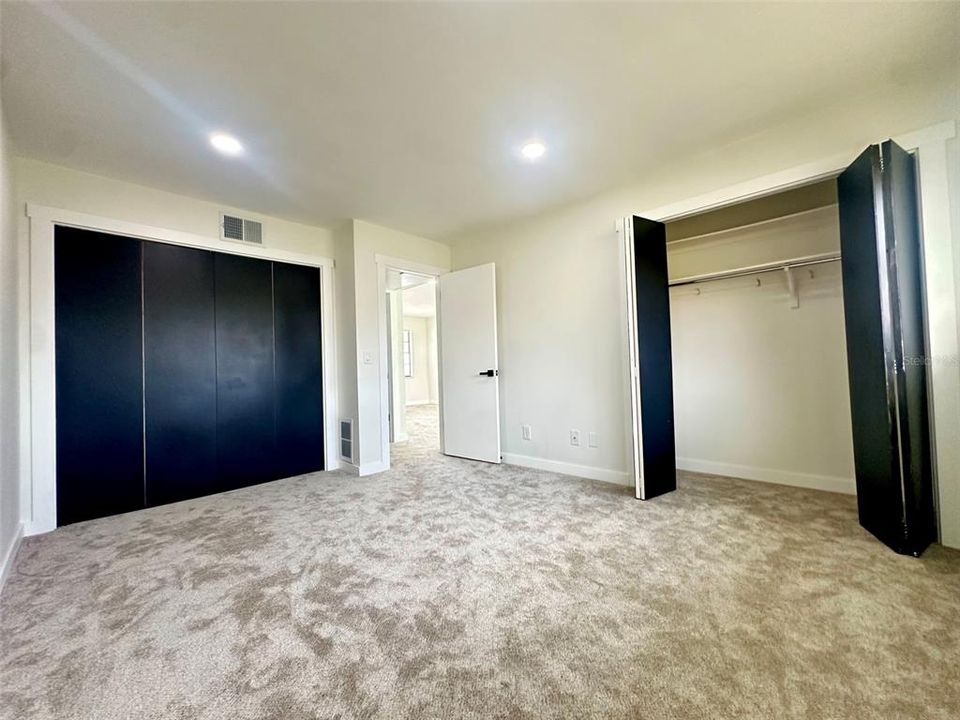 For Rent: $1,500 (1 beds, 1 baths, 627 Square Feet)
