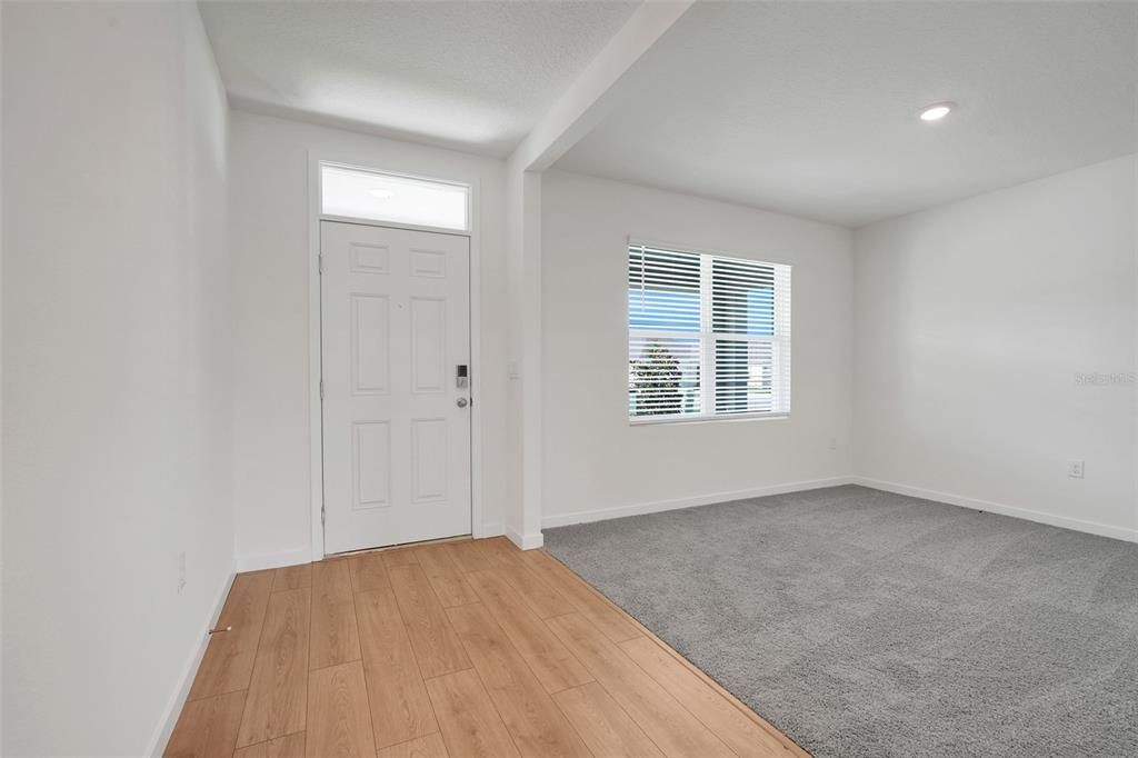 В аренду: $3,000 (5 спален, 3 ванн, 2601 Квадратных фут)