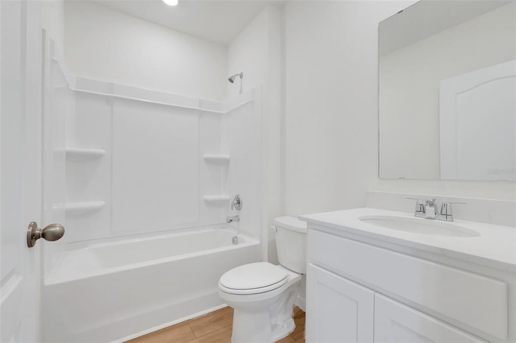 В аренду: $3,000 (5 спален, 3 ванн, 2601 Квадратных фут)
