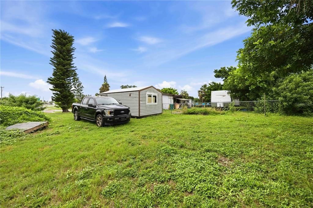 For Sale: $139,000 (2 beds, 1 baths, 1218 Square Feet)