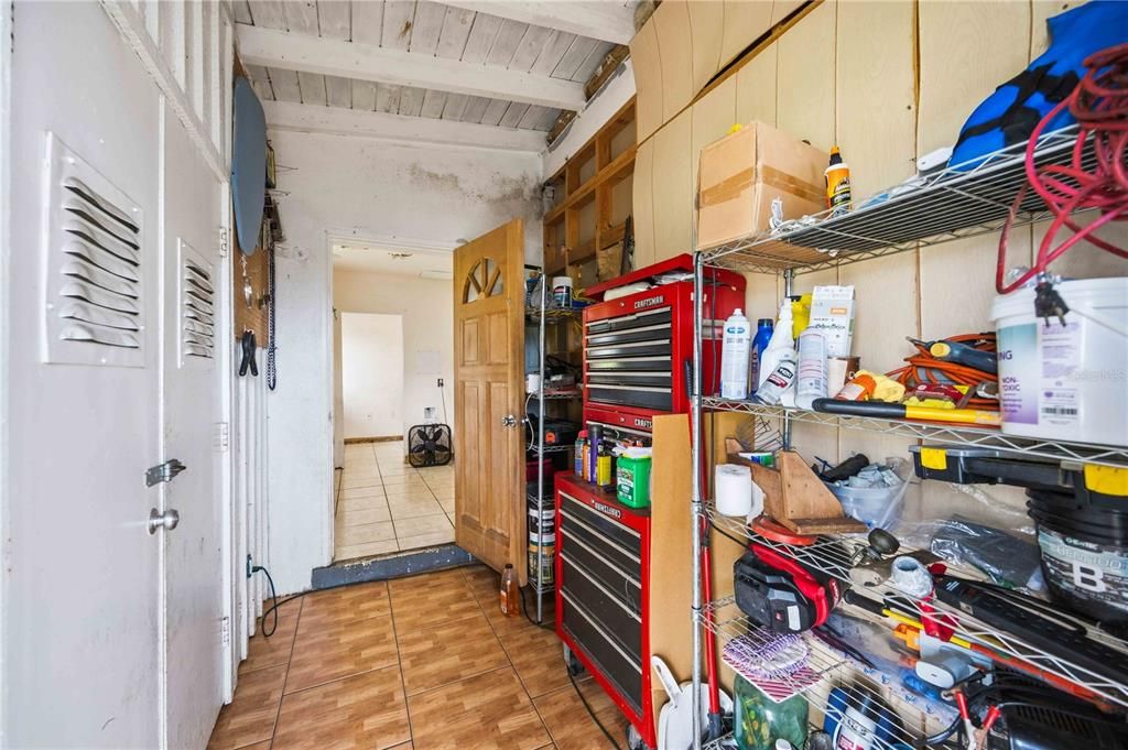 For Sale: $139,000 (2 beds, 1 baths, 1218 Square Feet)