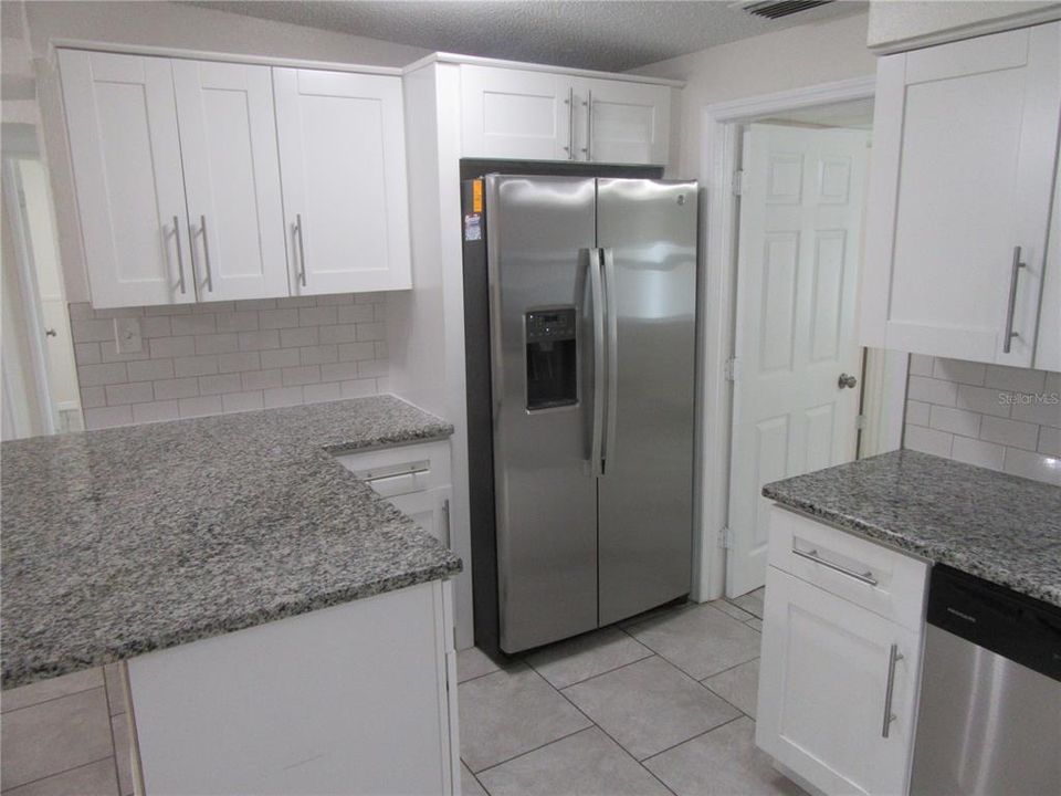 For Rent: $2,300 (3 beds, 2 baths, 1312 Square Feet)