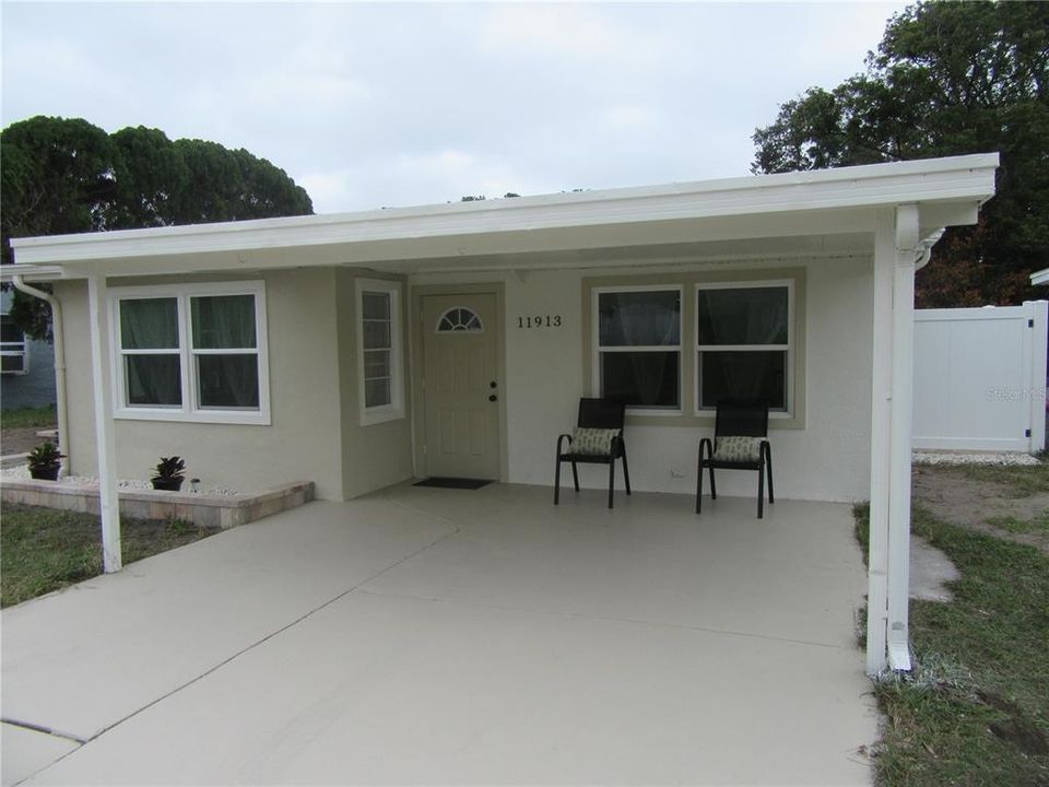For Rent: $2,300 (3 beds, 2 baths, 1312 Square Feet)