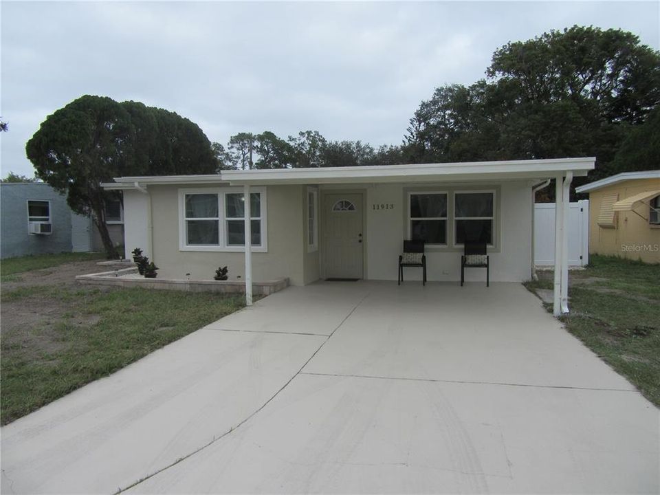 For Rent: $2,300 (3 beds, 2 baths, 1312 Square Feet)