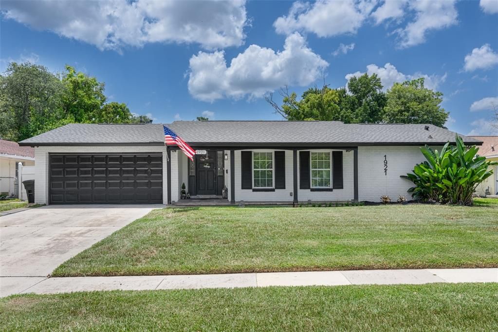 For Sale: $599,000 (4 beds, 2 baths, 2375 Square Feet)