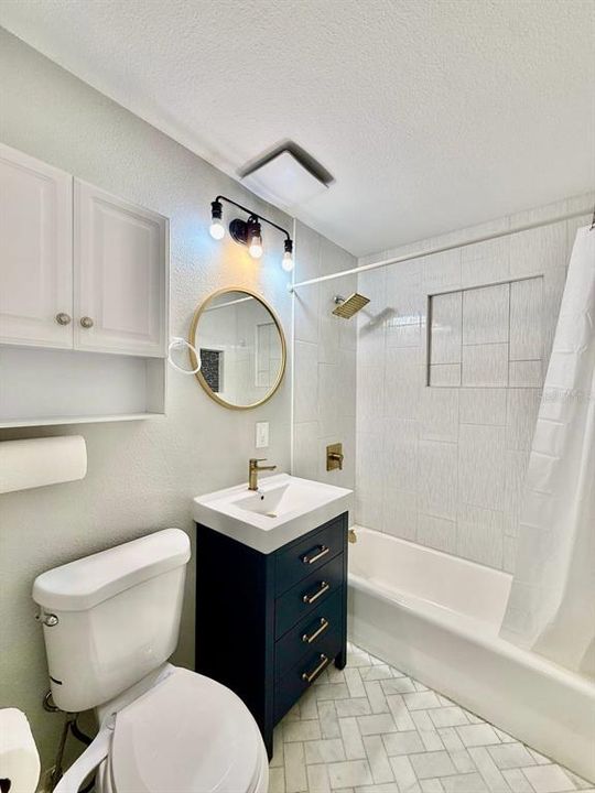 For Rent: $2,995 (3 beds, 2 baths, 966 Square Feet)