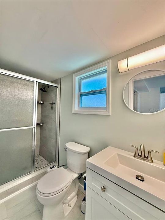 For Rent: $2,995 (3 beds, 2 baths, 966 Square Feet)