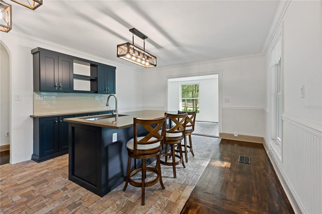 En Venta: $825,000 (2 camas, 2 baños, 1460 Pies cuadrados)