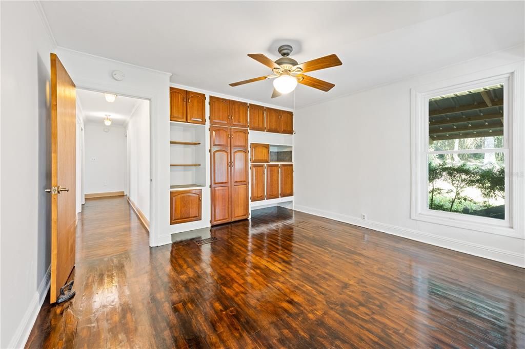 En Venta: $825,000 (2 camas, 2 baños, 1460 Pies cuadrados)