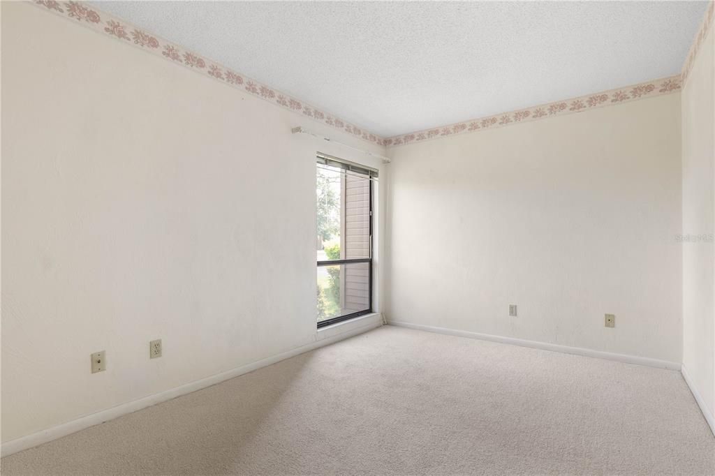 For Sale: $179,000 (2 beds, 2 baths, 1098 Square Feet)