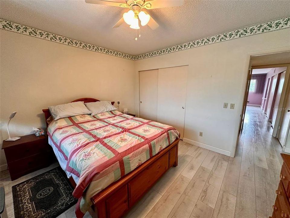 For Sale: $139,900 (2 beds, 2 baths, 1400 Square Feet)