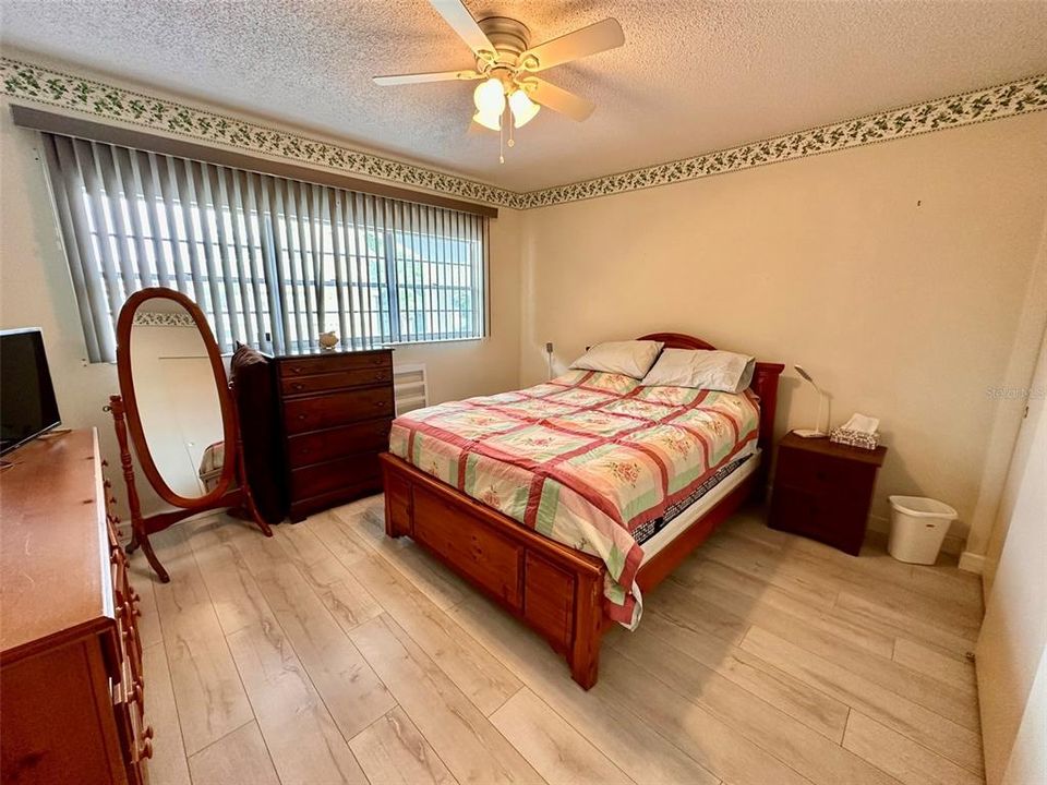 For Sale: $139,900 (2 beds, 2 baths, 1400 Square Feet)