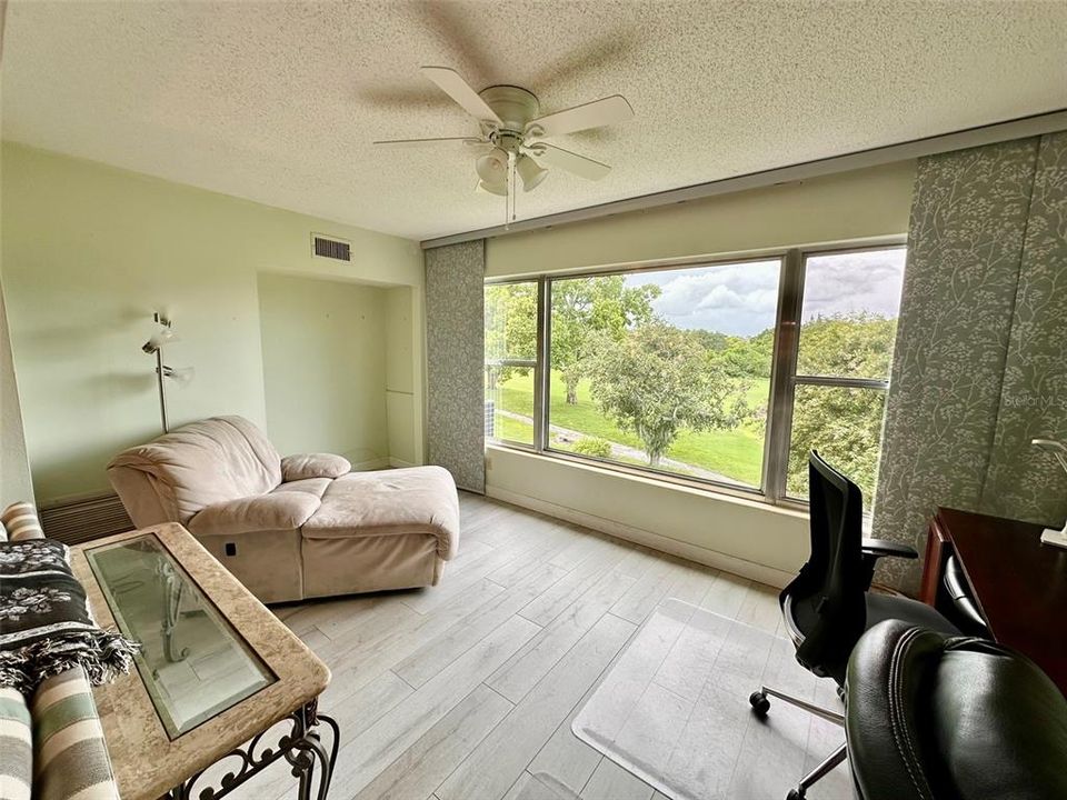 For Sale: $139,900 (2 beds, 2 baths, 1400 Square Feet)