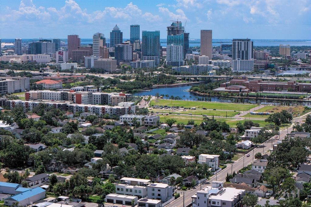 待售: $1,224,999 (4 贝兹, 3 浴室, 2226 平方英尺)