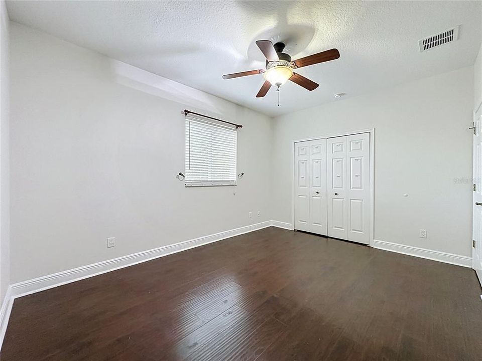 Activo con contrato: $649,700 (4 camas, 3 baños, 3575 Pies cuadrados)