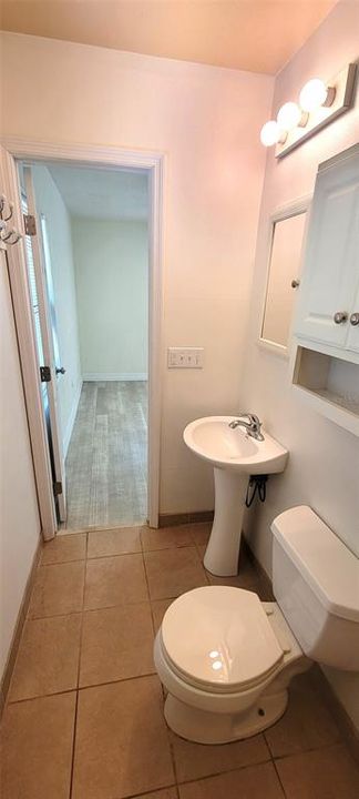 For Sale: $299,900 (3 beds, 2 baths, 950 Square Feet)