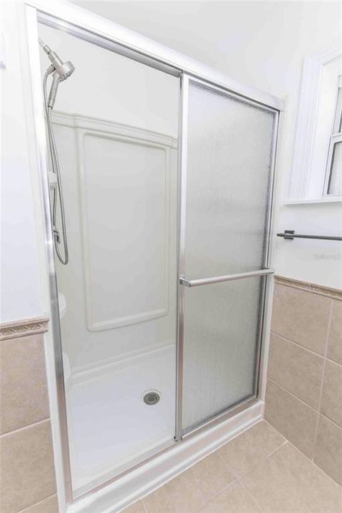 В аренду: $1,700 (2 спален, 2 ванн, 2069 Квадратных фут)