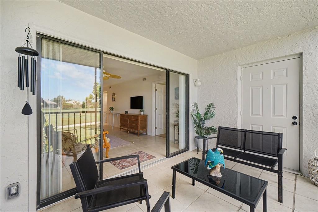 En Venta: $184,900 (2 camas, 2 baños, 1104 Pies cuadrados)