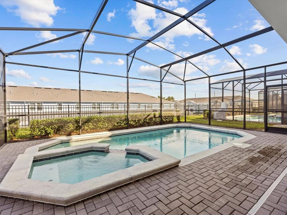 En Venta: $750,000 (7 camas, 5 baños, 3282 Pies cuadrados)