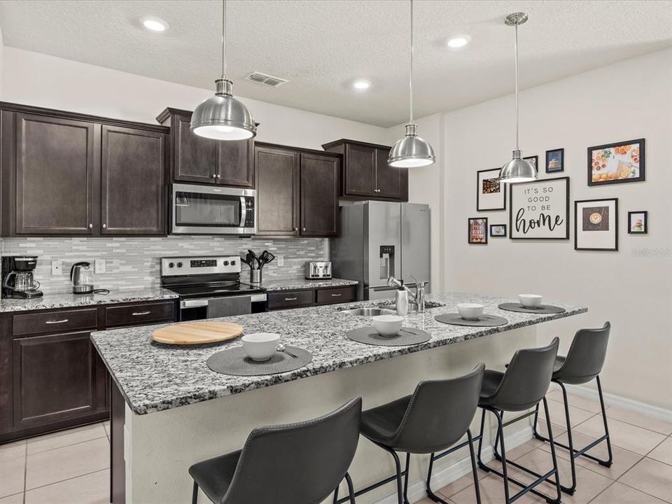 En Venta: $750,000 (7 camas, 5 baños, 3282 Pies cuadrados)