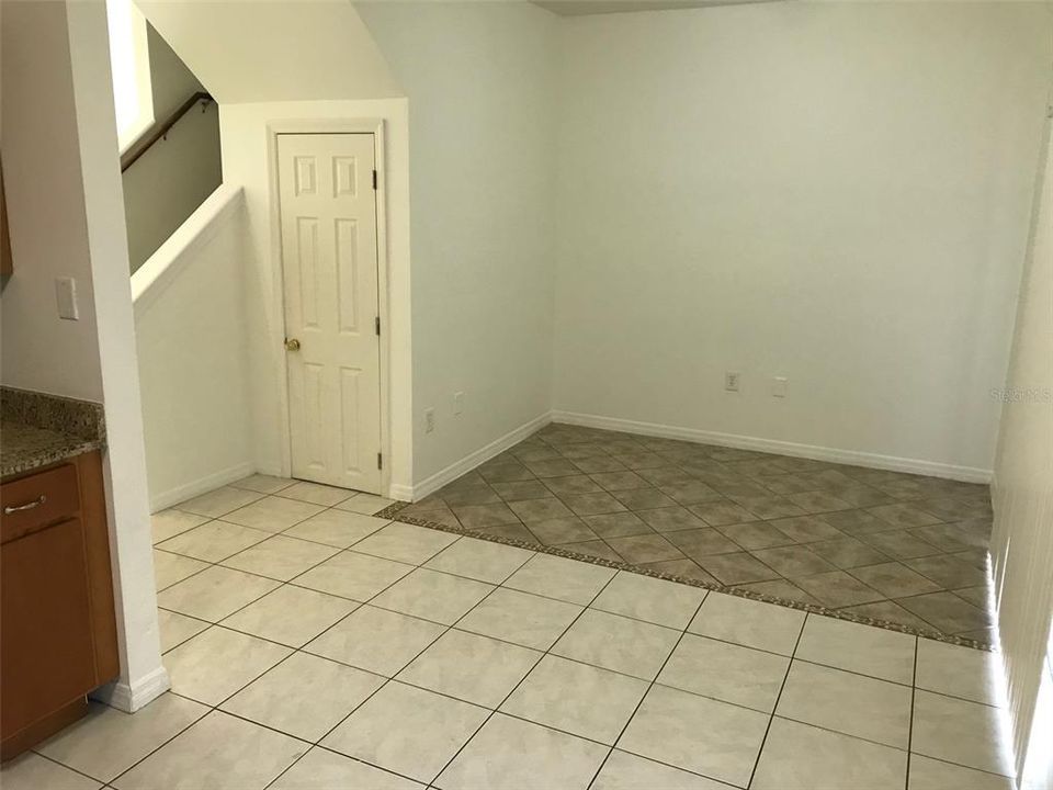 В аренду: $2,195 (3 спален, 2 ванн, 1282 Квадратных фут)