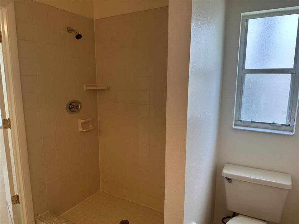 For Rent: $2,500 (3 beds, 2 baths, 1505 Square Feet)