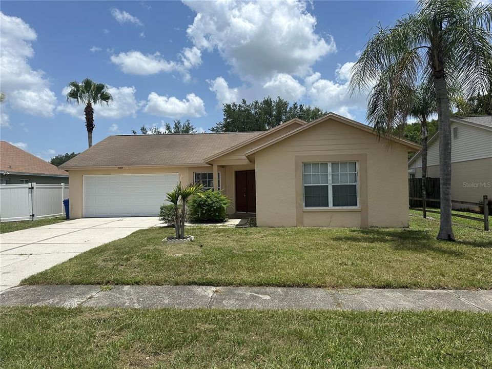 For Rent: $2,500 (3 beds, 2 baths, 1505 Square Feet)