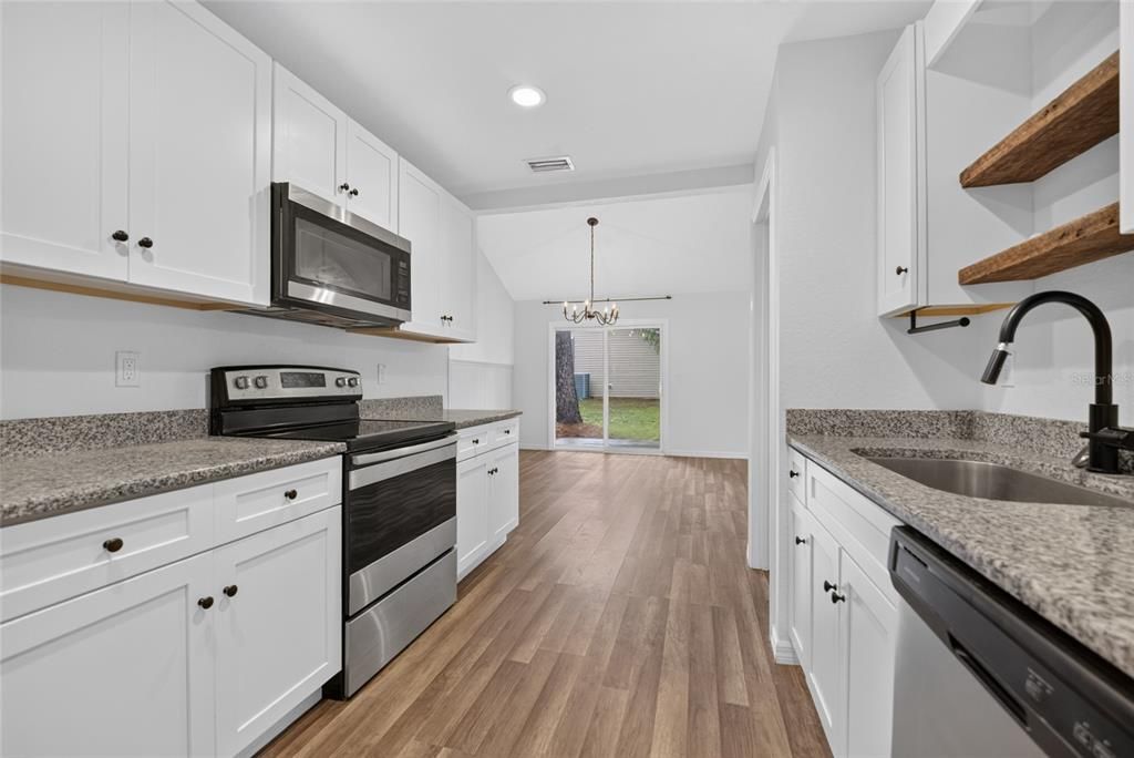 En Venta: $219,900 (3 camas, 2 baños, 1086 Pies cuadrados)