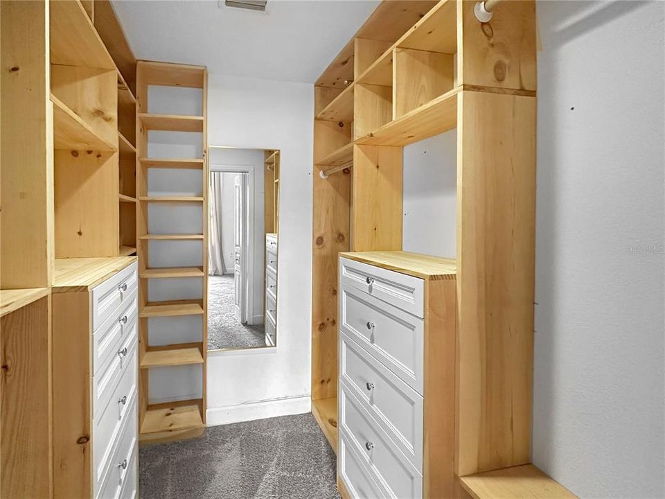 На продажу: $469,999 (4 спален, 3 ванн, 2280 Квадратных фут)