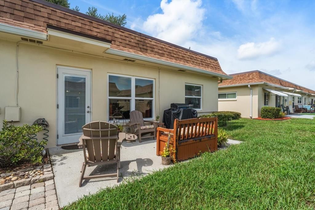 For Sale: $265,900 (2 beds, 2 baths, 1527 Square Feet)
