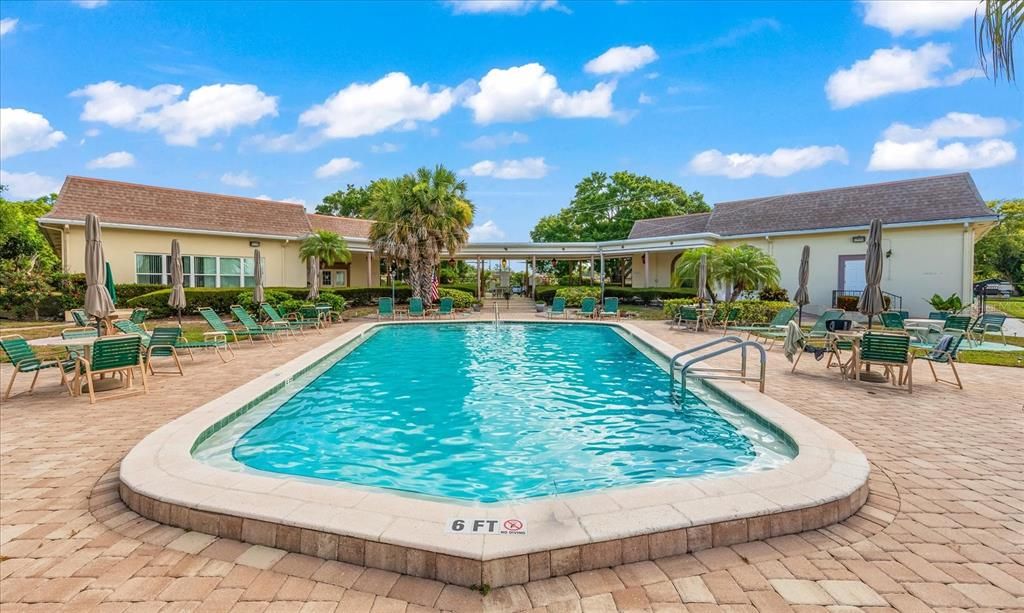 For Sale: $265,900 (2 beds, 2 baths, 1527 Square Feet)