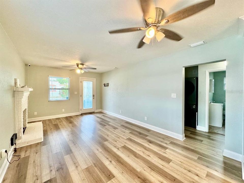 В аренду: $2,800 (3 спален, 2 ванн, 1125 Квадратных фут)