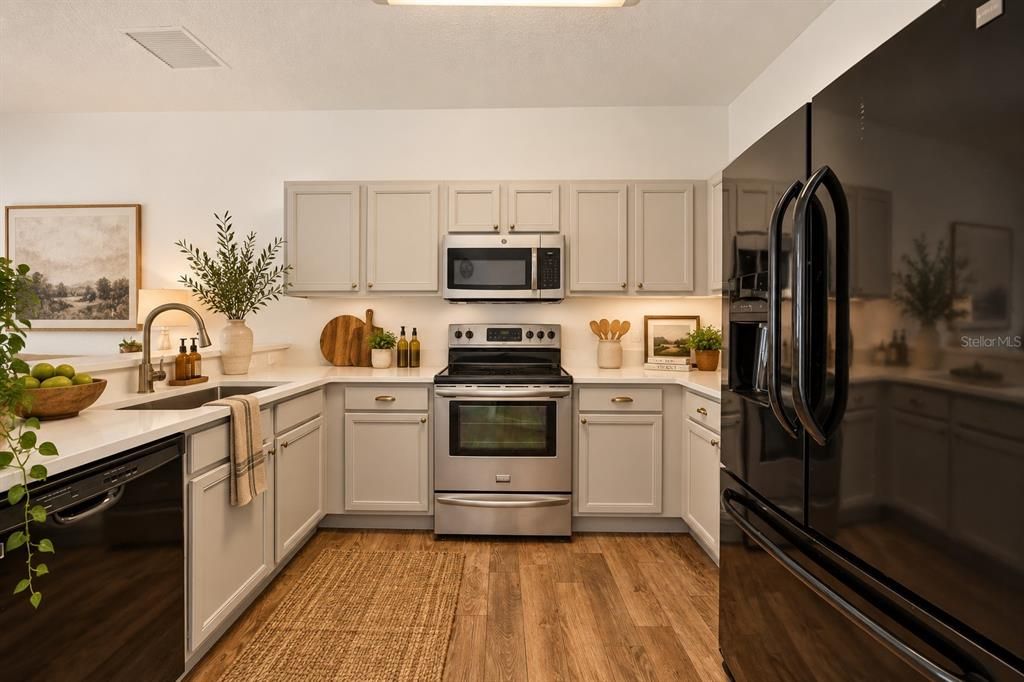 For Sale: $509,900 (5 beds, 4 baths, 2832 Square Feet)