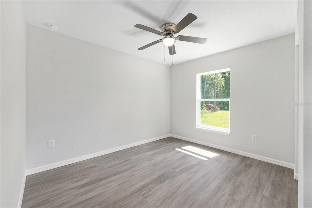 For Sale: $259,900 (3 beds, 2 baths, 1380 Square Feet)