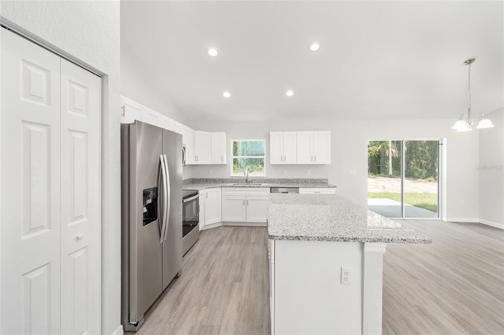 For Sale: $259,900 (3 beds, 2 baths, 1380 Square Feet)