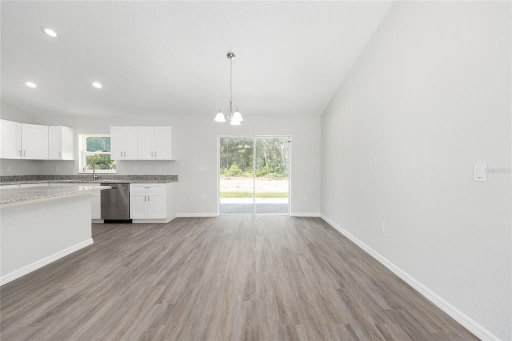 For Sale: $259,900 (3 beds, 2 baths, 1380 Square Feet)