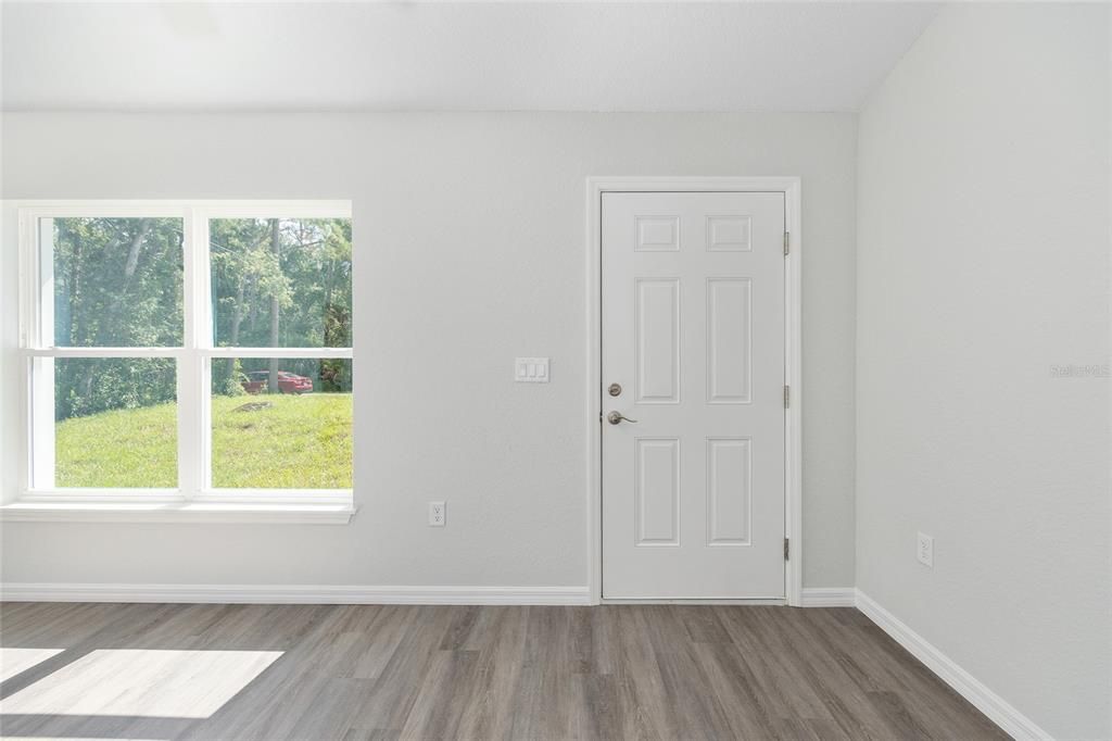 For Sale: $259,900 (3 beds, 2 baths, 1380 Square Feet)