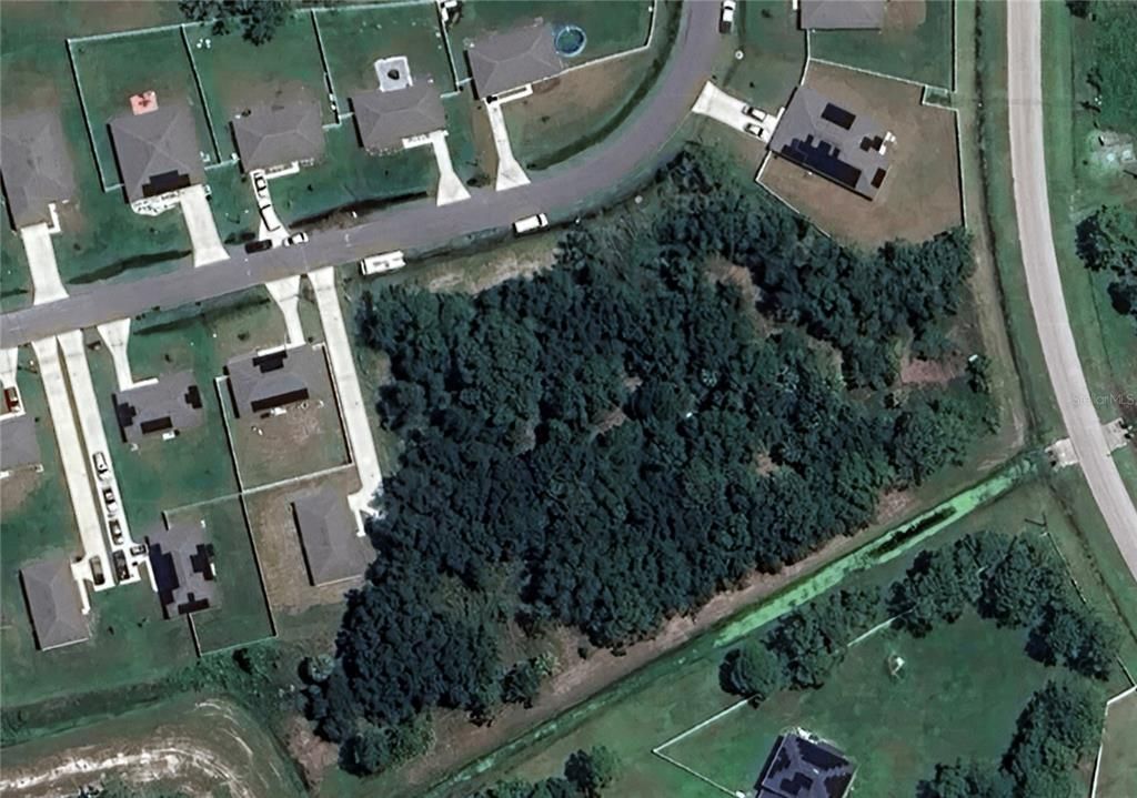 На продажу: $40,000 (0.16 acres)