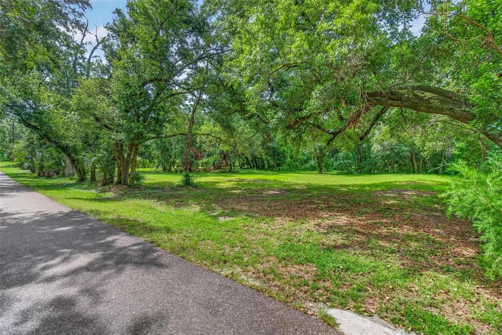 En Venta: $524,900 (0.52 acres)