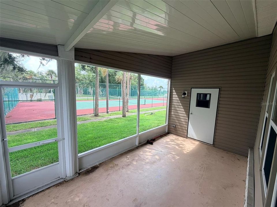 For Sale: $195,000 (2 beds, 2 baths, 1344 Square Feet)